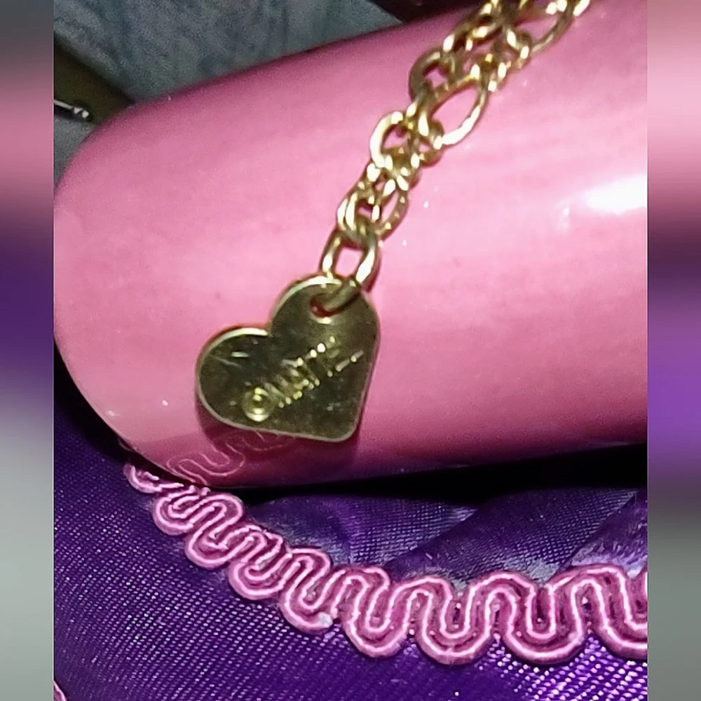Avon goldtone bracelet